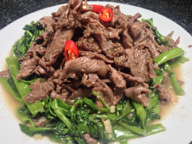 Loại rau xưa mọc đầy không thèm hái, giờ thành đặc sản phố thị có tiền cũng khó mua, 60.0000đồng/kg - 6