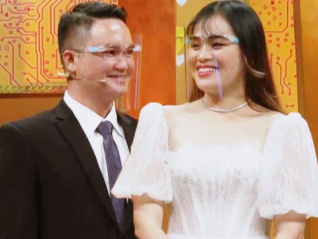 Lộ bí mật trên truyền hình, Thánh sún Ngân Thảo khiến ông xã bức xúc không nói nên lời