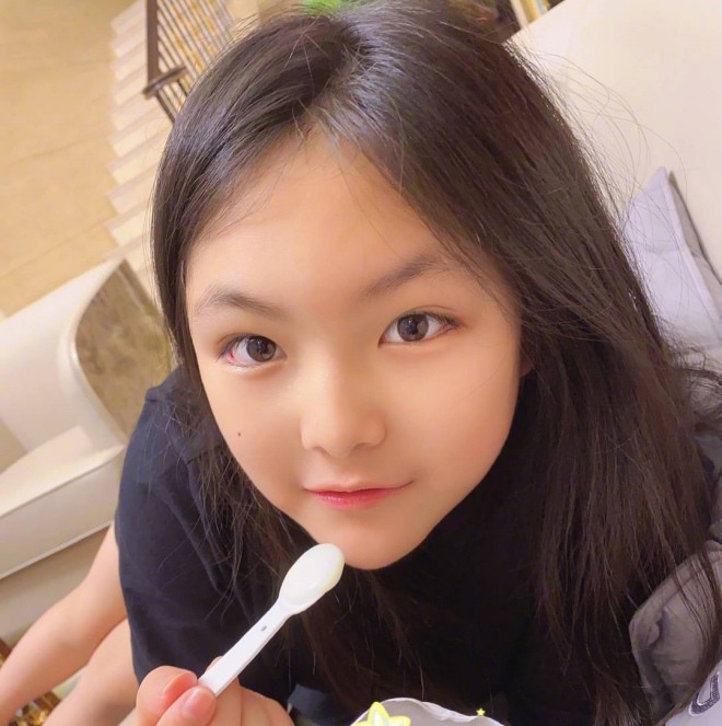 Phải chăng Lý Tương quá chiều con khiến Vương Thi Linh thay đổi theo hướng tiêu cực?