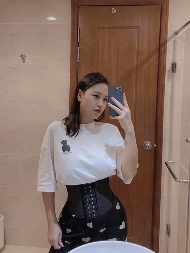 Bầu tăng 20kg, người đẹp Hà Thành cấp tốc giảm cân sau sinh để chụp mẫu bán quần áo - 7