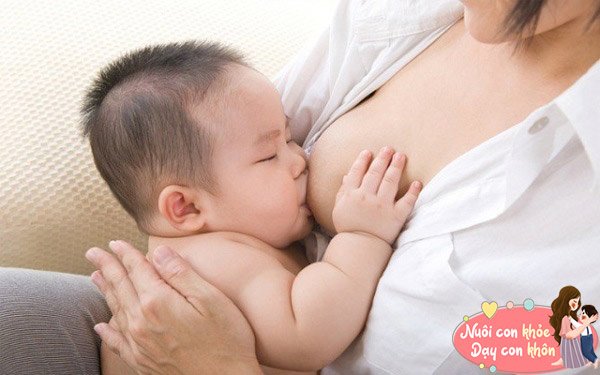 Trẻ ngủ dậy xuất hiện biểu hiện này chứng tỏ sắp ốm, mẹ tinh ý phòng bệnh kịp thời - 7