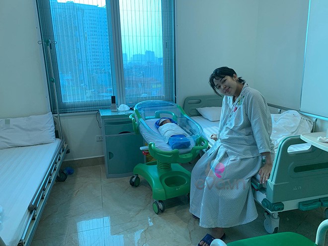 Lê Chi (Chuột Thổ Cẩm) hạ sinh con trai đầu lòng vào ngày 12/12 vừa qua bằng phương pháp mổ.