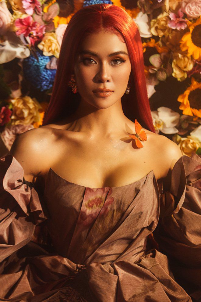 Hà Nhi chia sẻ cô đã không đi sửa mũi để dành tiền quay MV.