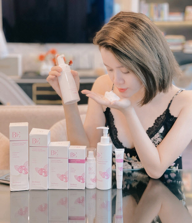 Bộ sản phẩm vệ sinh phụ nữ Dr.Douxi có thành phần lành tính