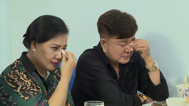 Anh và vợ đầu từng ly hôn, Châu Thanh cưới một Việt kiều hơn 8 tuổi tuy nhiên cuộc hôn nhân cũng không kéo dài được lâu.