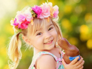 Tên hay cho bé gái họ Nguyễn, Trần, Lê và Phạm