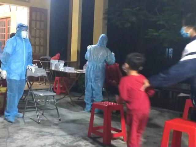 COVID-19: F0 không rõ nguồn lây về quê dự đám sang cát, địa phương họp khẩn, truy vết trong đêm