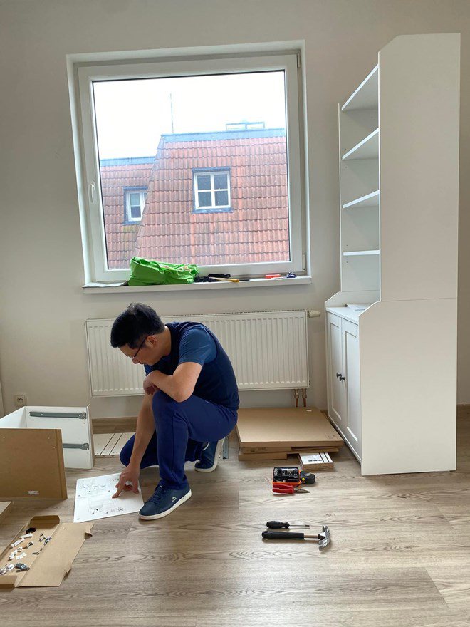 Nam đại gia chuẩn bị tổ ấm mới để dọn về đón con yêu.