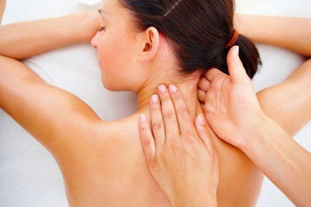 Massage giúp thư giãn nhưng cấm kị xoa bóp amp;#34;vùng tam giác chếtamp;#34; này trên cơ thể kẻo đột quỵ - 2