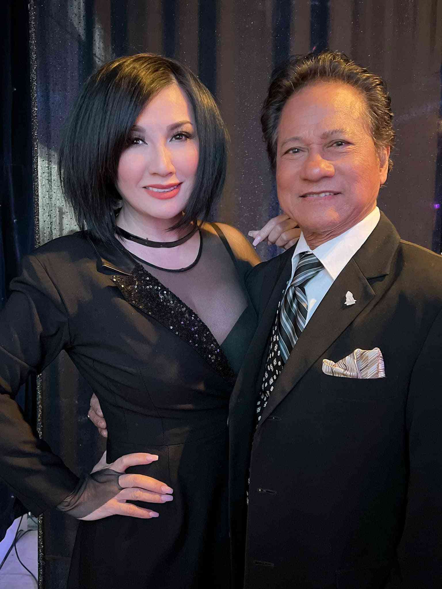 Ca sĩ Trizzie Phương Trinh chia sẻ ảnh chụp cùng danh ca Chế Linh.