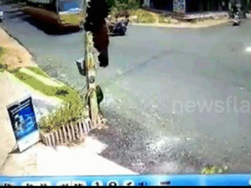  Clip: Say rượu tông vào đầu xe buýt, 3 nam thanh niên nhận kết đắng 