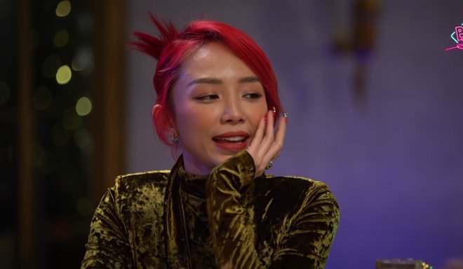 Tóc Tiên thú nhận bí mật từng bỏ nhà theo trai.