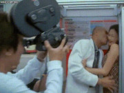 Giải trí - Chuyện ít biết của Thư Kỳ: Cảm ơn “vua phim cấp ba” xé váy mình trong bốt điện thoại