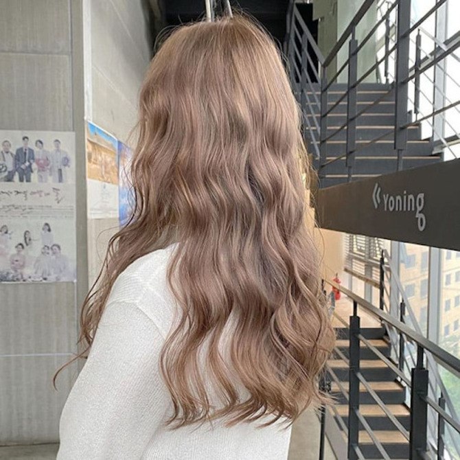 Top 7 màu tóc nâu vàng mang phong cách Hàn Quốc siêu hot, được ưa chuộng nhất hiện nay  - 10