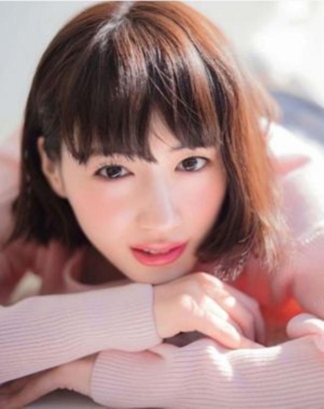 Hiện tại, cô là nữ nghệ sĩ được nhiều nhãn hàng ưa thích...