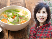 Sức khỏe - Nữ nhà văn người Nhật 19 năm không tái phát ung thư nhờ bát canh rau đặc biệt