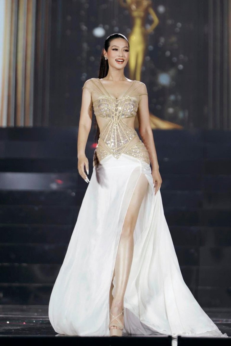 Muôn kiểu đầm dạ hội ấn tượng tại Hoa hậu Hoàn vũ, Việt Nam cũng góp mặt  trong danh sách - Thế Giới Giải Trí