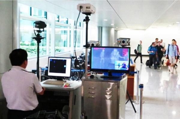 Việc giám sát chặt trẽ ngay tại cửa khẩu sẽ sớm phát hiện ra những trường hợp nghi ngờ. Ảnh minh họa. 