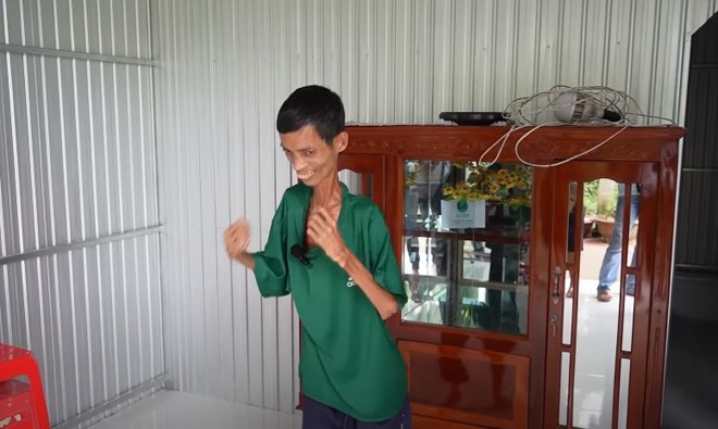 Người đàn ông gò bó nhất miền Tây, ai nhìn cũng phải thốt lên: amp; # 34; Làm người mà khổ vậy; # 34;  - 3