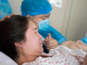Đi khám thai 34 tuần, bà bầu nói 1 câu, bác sĩ lập tức họp hội chẩn và đưa lên bàn mổ gấp