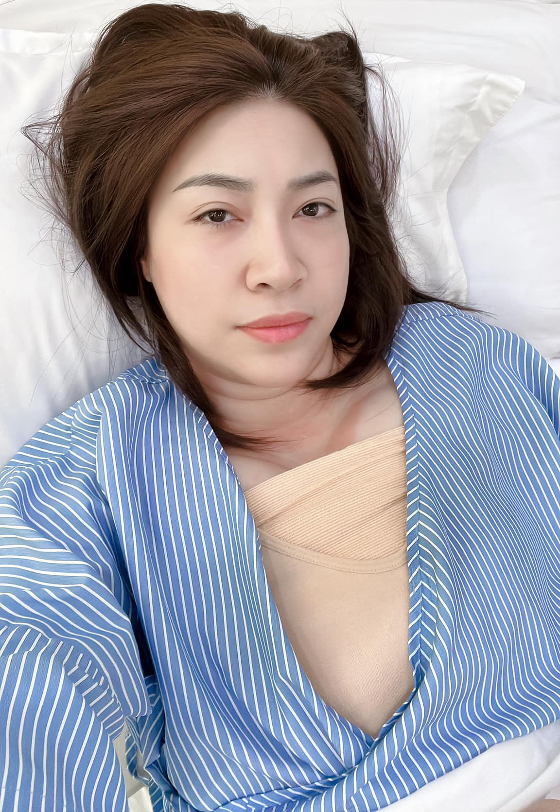 Tuyên bố dao kéo từ cổ trở xuống, chỉ trừ mặt, Pha Lê giờ không từ “thủ đoạn” vì sợ già xấu - 6