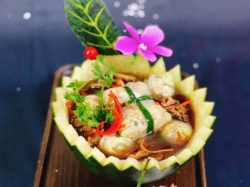 Ngày Rằm học đầu bếp làm cải thảo cuộn sốt nấm chay cực ngon lại thanh đạm, đẹp hoa cả mắt