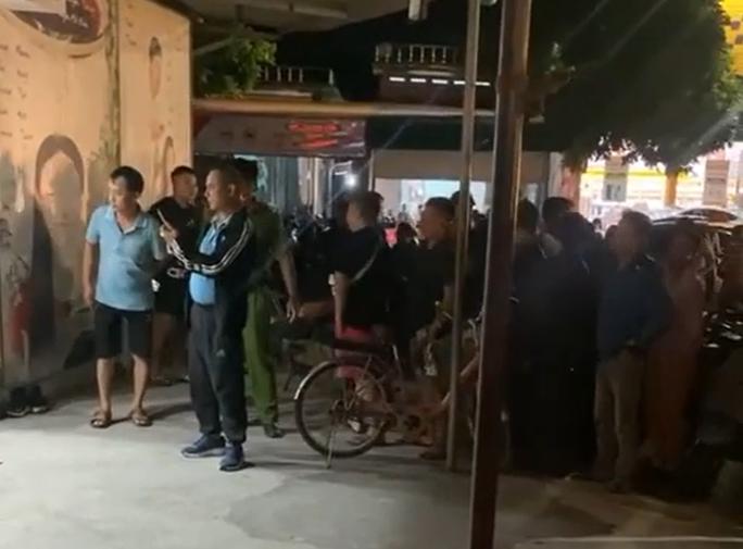 Mâu thuẫn, nam thanh niên đâm chết bạn gái rồi tự tử tại tiệm spa - 3