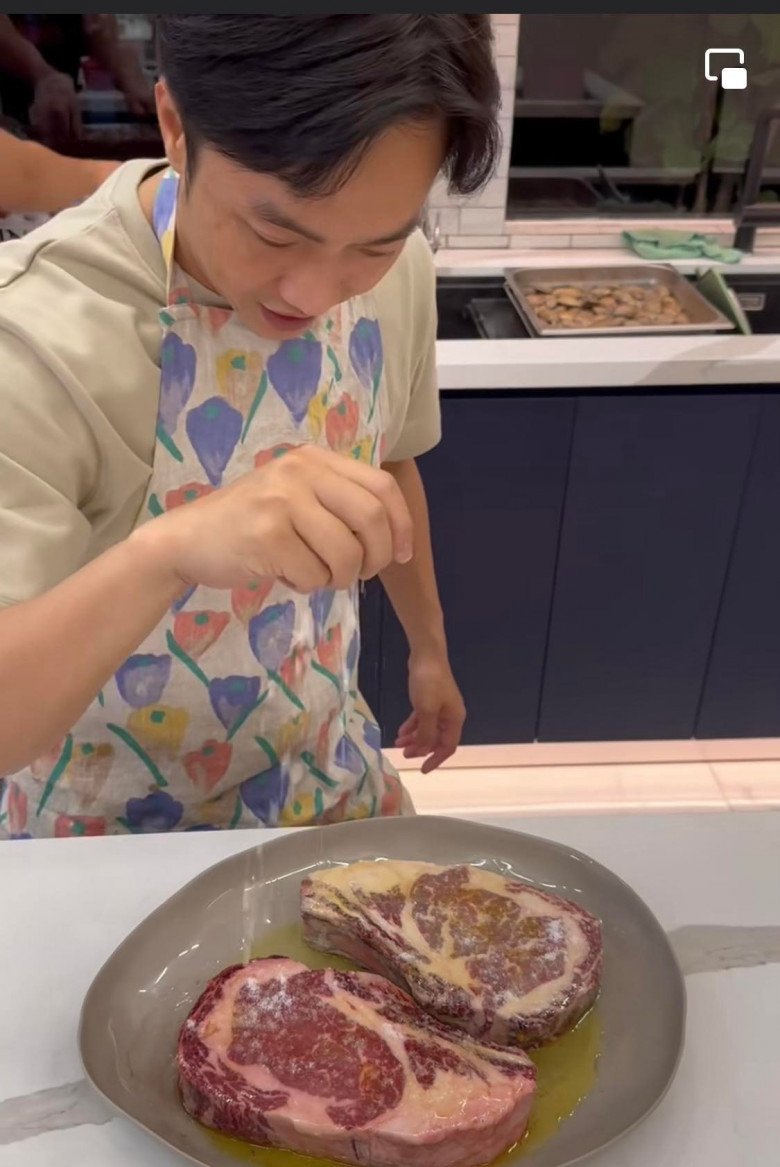 Cường Đôla dự đoán con trai Hồ Ngọc Hà tương lai chiều bạn gái, giờ đã cao hơn bố - 1