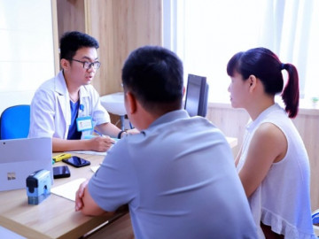 Kinh nguyệt thất thường năm 17 tuổi, liệu sau này có ảnh hưởng đến việc sinh con?