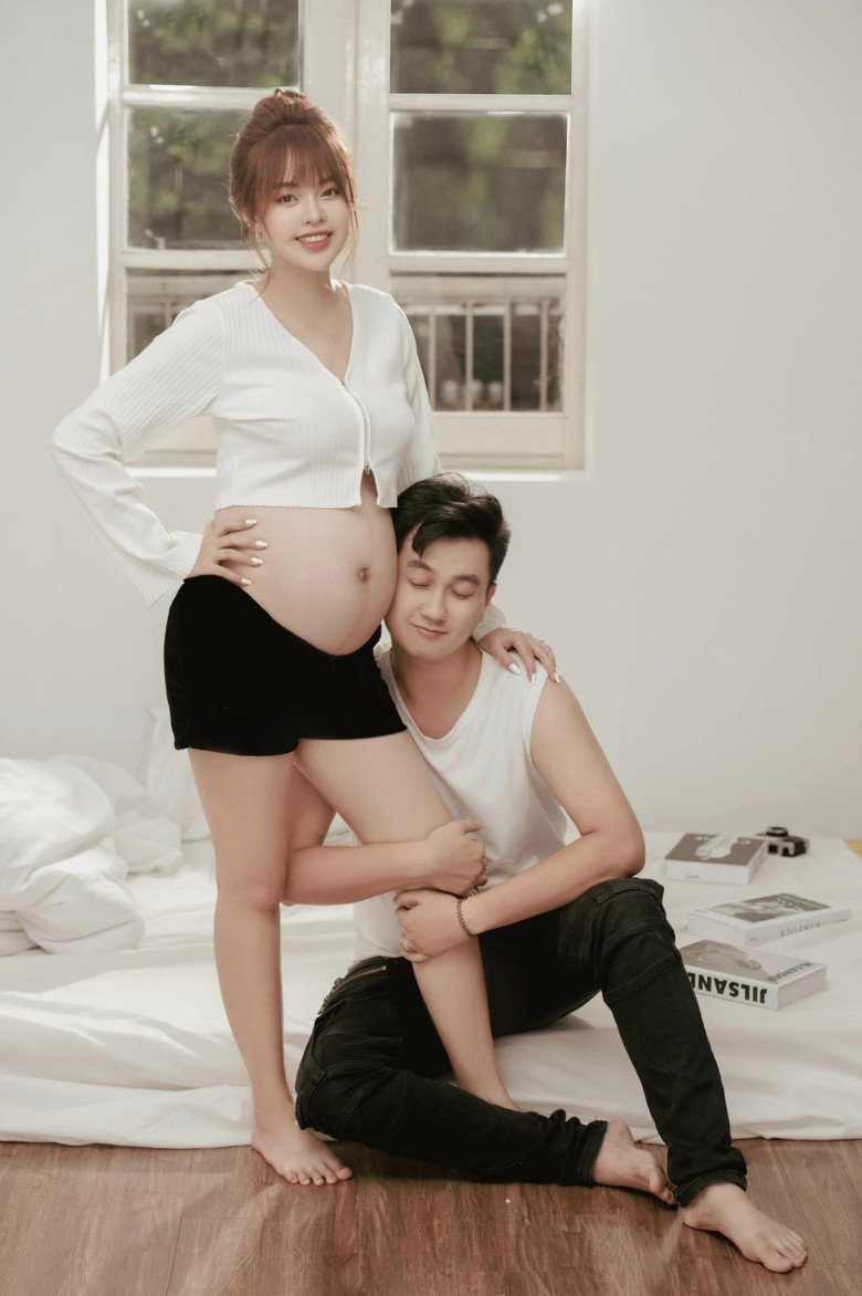 Cô không bị phù nề hay rạn bụng. 