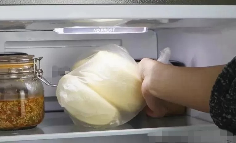 Bánh bao không ăn được đừng vội cho vào tủ lạnh, làm ngay món này mà vẫn ngon như hấp