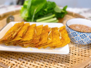 Bếp Eva - Mẹ đảm mách cách đổ bánh xèo để mấy tiếng vẫn giòn tan, hóa ra vì dùng loại bột đặc biệt này