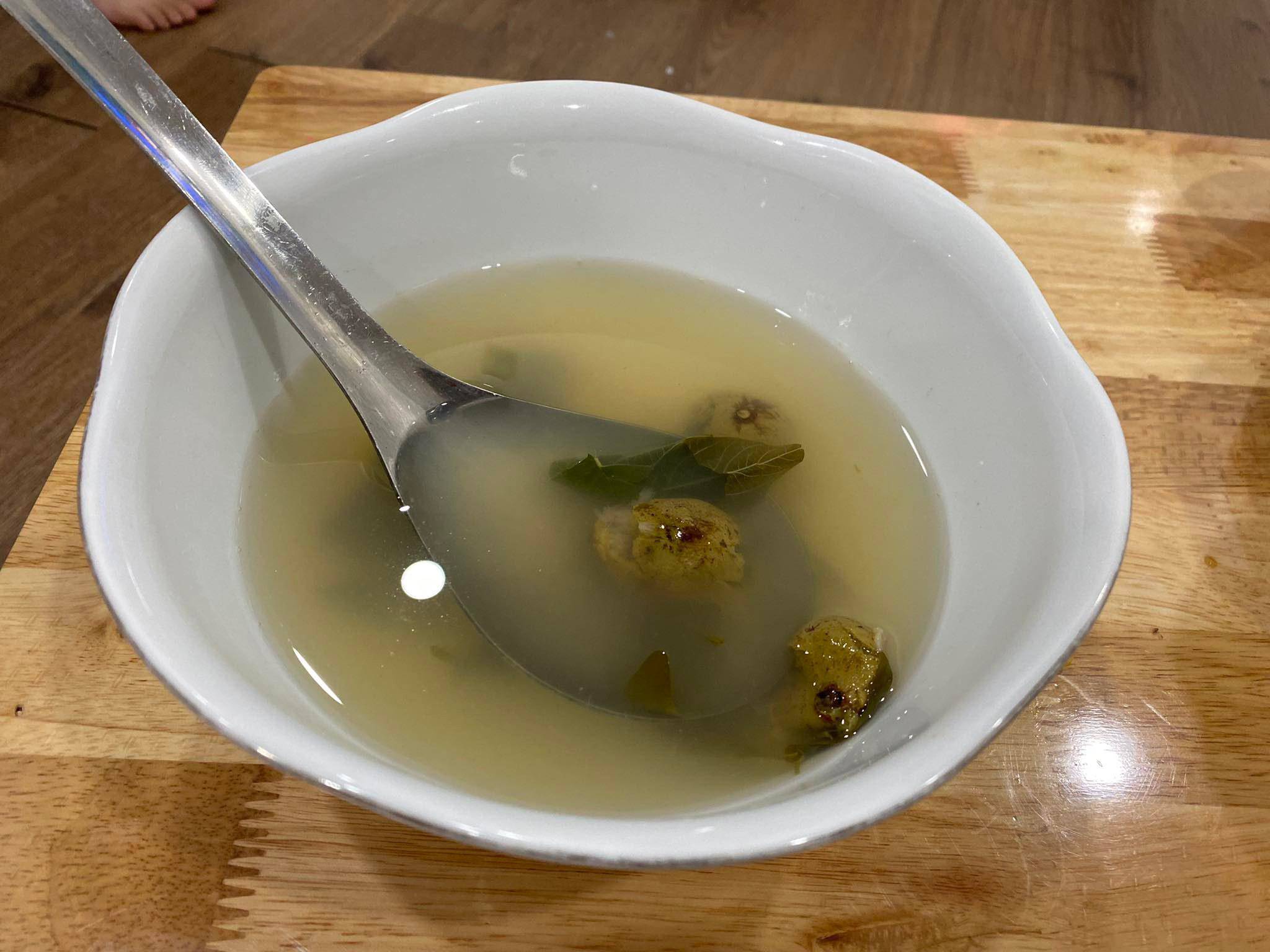 Bà Nga dùng thuốc diệt chuột pha vào canh để đầu độc chồng. Ảnh minh hoạ.