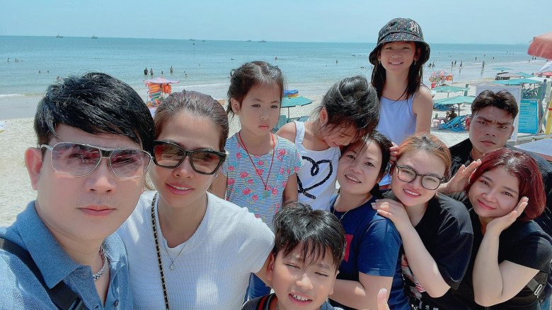 Đại gia nhà 22 tỷ miền Tây nuôi 5 con sung túc ở Mỹ, khoe con gái xinh hệt mẹ hotgirl - 15