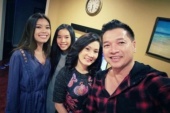 Hai con gái của Hồng Đào - Quang Minh hiện sống và học tập tại Mỹ.