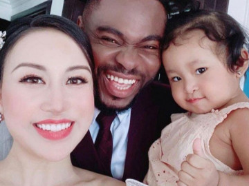 Bức ảnh bàn tay hư của anh chồng Châu Phi với tiểu thư Hà thành ai cũng đỏ mặt