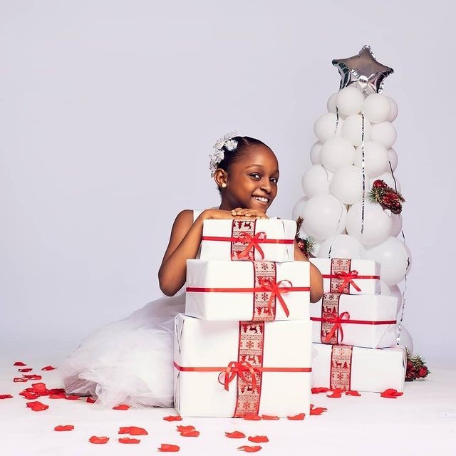 Cô bé Châu Phi phá vỡ mọi chuẩn đẹp thế giới gây tiếc nuối với hình ảnh khi lớn - 6