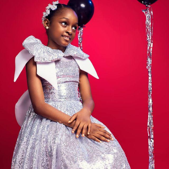 Cô bé Châu Phi phá vỡ mọi chuẩn đẹp thế giới gây tiếc nuối với hình ảnh khi lớn - 5