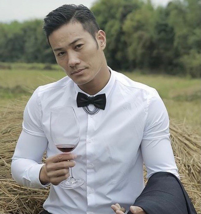 Hoàng Tuấn Phong là sao nam nổi tiếng Cbiz.