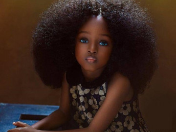 Cô bé Châu Phi phá vỡ mọi chuẩn đẹp thế giới gây tiếc nuối với hình ảnh khi lớn