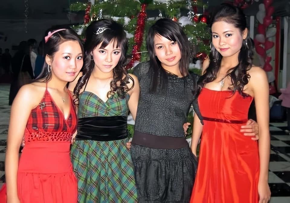 Bạch Lan Phương không ngại chia sẻ ảnh thời chưa phẫu thuật thẩm mỹ để chứng minh rằng mình chỉ sửa mũi chứ không phải dao kéo cả khuôn mặt như lời đồn.