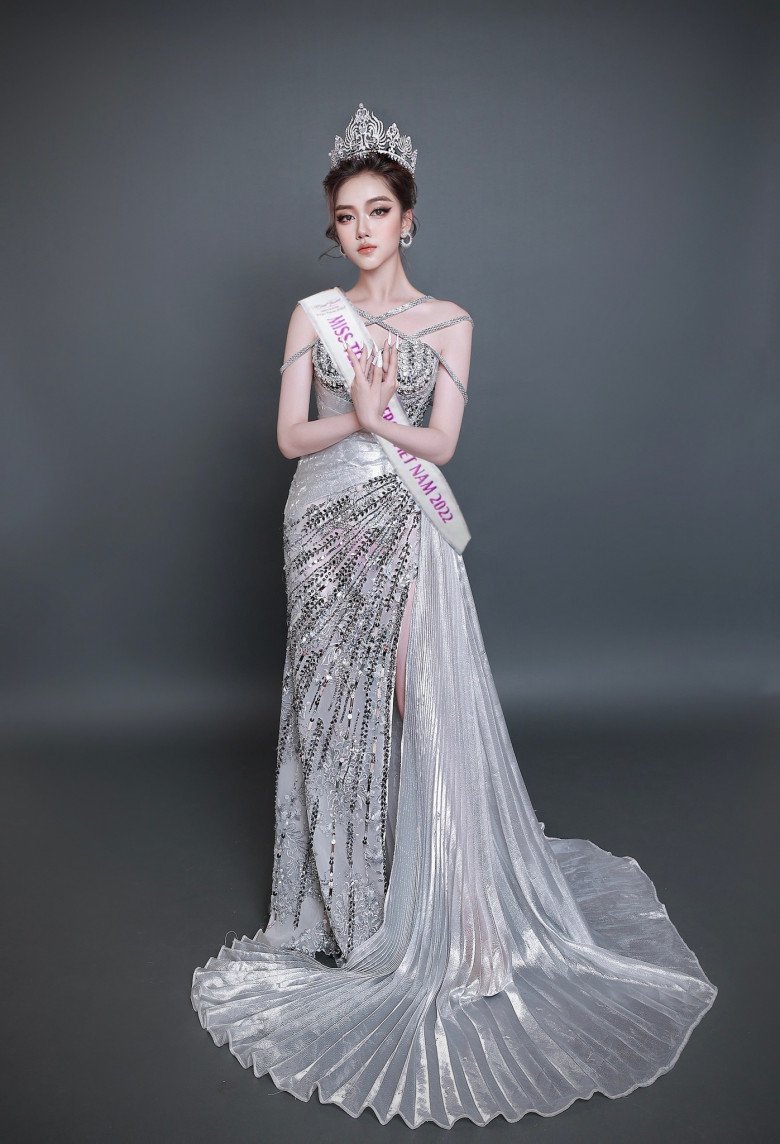 amp;#34;Tiểu tiên nữ Sài Thànhamp;#34; đẹp thoát tục tuổi 17, chuẩn bị amp;#34;xuất khẩuamp;#34; chinh chiến nhan sắc tại Mỹ - 3