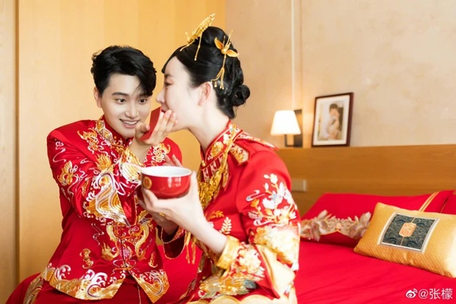 Trương Mông và Kim Eun Sung tổ chức đám cưới.