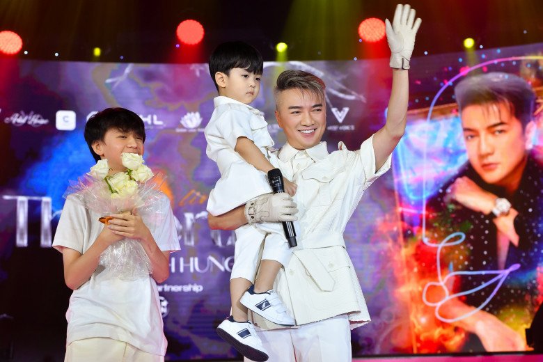 Con trai ruột bị xúc phạm, Đàm Vĩnh Hưng lên tiếng cảnh cáo, cho ekip canh giữ nhà - 4