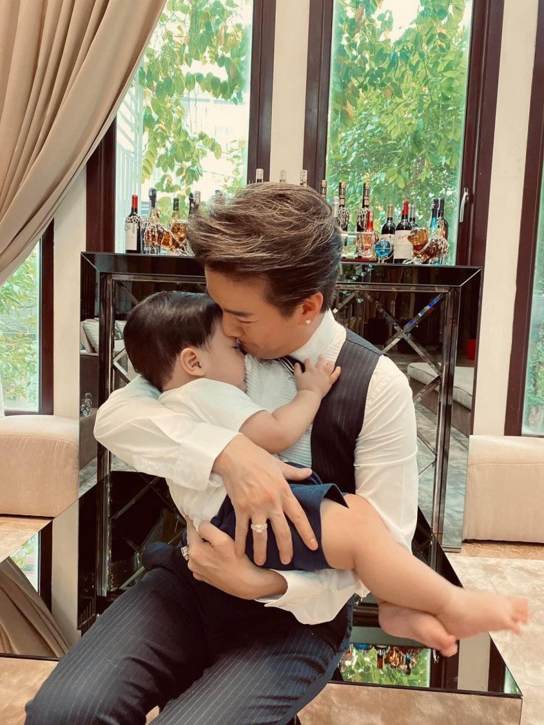 Con trai ruột bị xúc phạm, Đàm Vĩnh Hưng lên tiếng cảnh cáo, cho ekip canh giữ nhà - 2