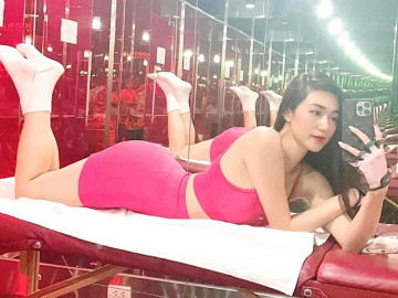 Ngọc nữ Kiên Giang từng thi rớt Hoa hậu, giờ đẹp như tiên với vòng ba 100cm