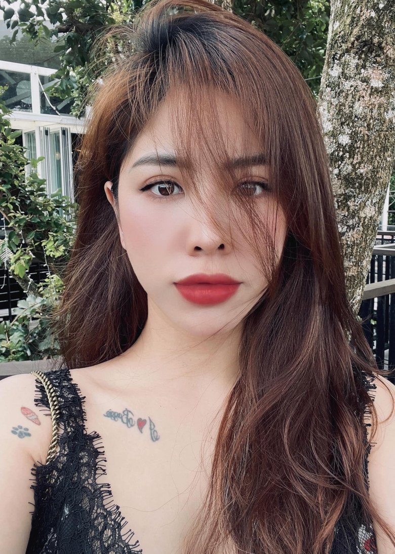 Dàn cơ phó, cơ trưởng nữ xinh nhất Việt Nam, có cô từng là hoa khôi, cô 40 tuổi vẫn như gái teen - 13