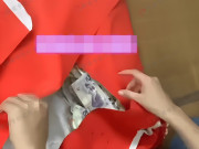 Tin tức - Cô dâu nhận được phong bì dày cộm từ bạn trai cũ, choáng váng khi mở ra xem