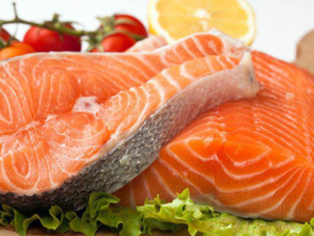 Mách mẹ cách nấu cháo cá hồi khoai lang cho bé tuyệt đơn giản - 4