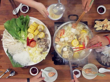 Cách ăn lẩu lành mạnh tránh nạp muối vào người